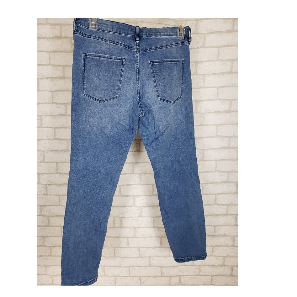 Tommy Hilfiger Greenwich Skinny Faded Mom Jeans - Picture 3 of 5